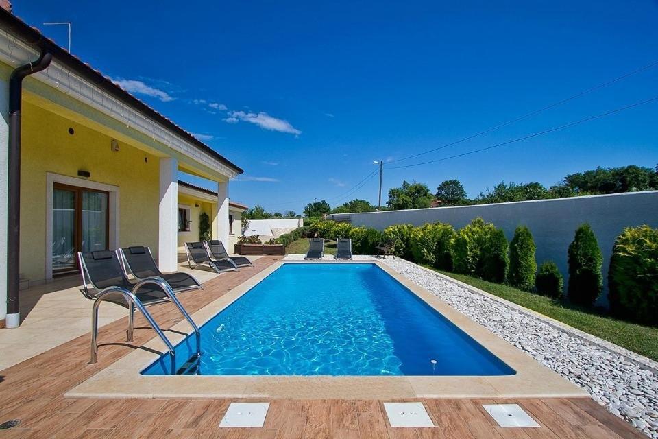Villa Maggie Šišan Rom bilde